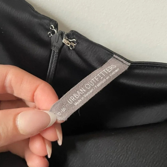 Urban Outfitters UO Mallory  Cowl Neck Satin Like Slip Dress Black Size Small - Picture 12 of 13